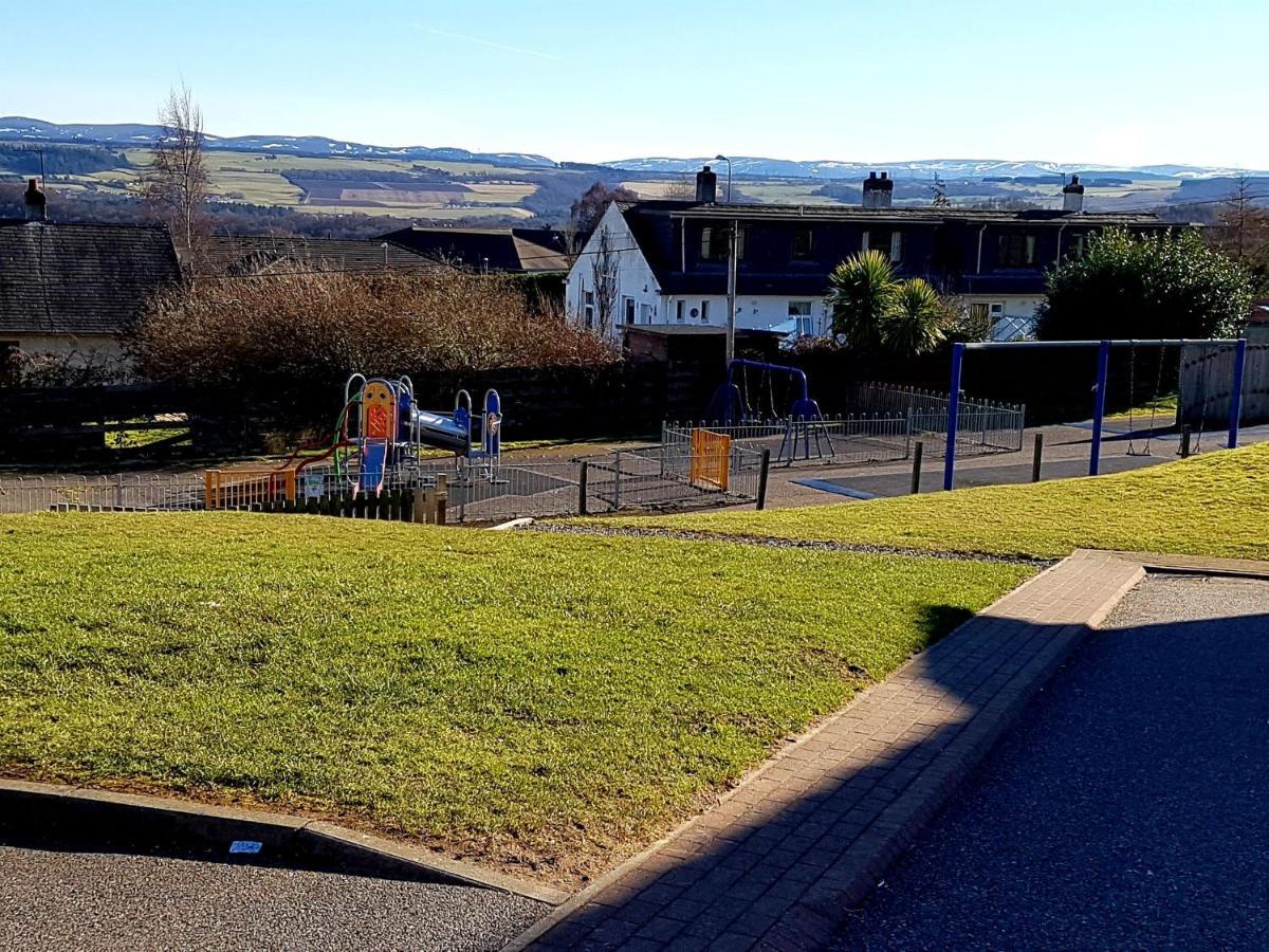 Hill View 2 Bedroom Free Parking Inverness Exterior photo
